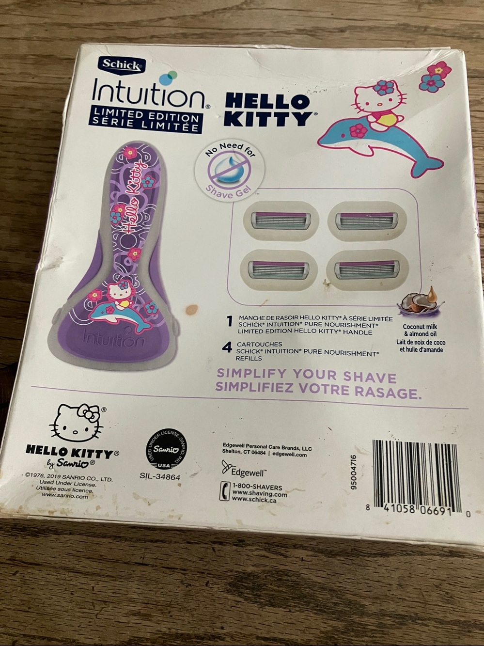 Hello Kitty Schick Intuition Razor Pack - Picture 2 of 2